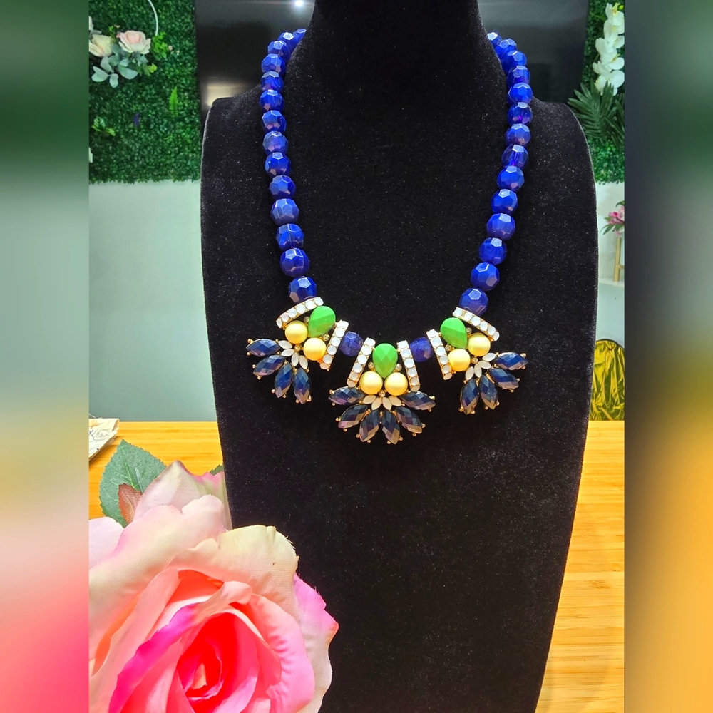 Elegant Blue and Green Beaded Necklace